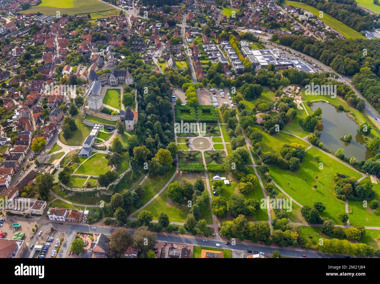 Luftaufnahme, Schloss Bentheim mit Schlosspark in Bad Bentheim
