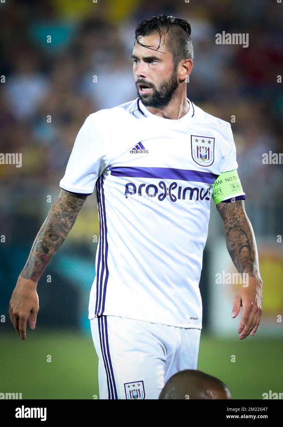 Anderlecht's Steven Defour wurde während der ersten Etappe der dritten Qualifikationsrunde zwischen dem belgischen Fußballteam RSC Anderlecht und dem russischen Fußballteam FC Rostov im Champions League-Wettbewerb am Dienstag, den 26. Juli 2016, in Rostov-on-Don, Russland, gezeigt. Stockfoto