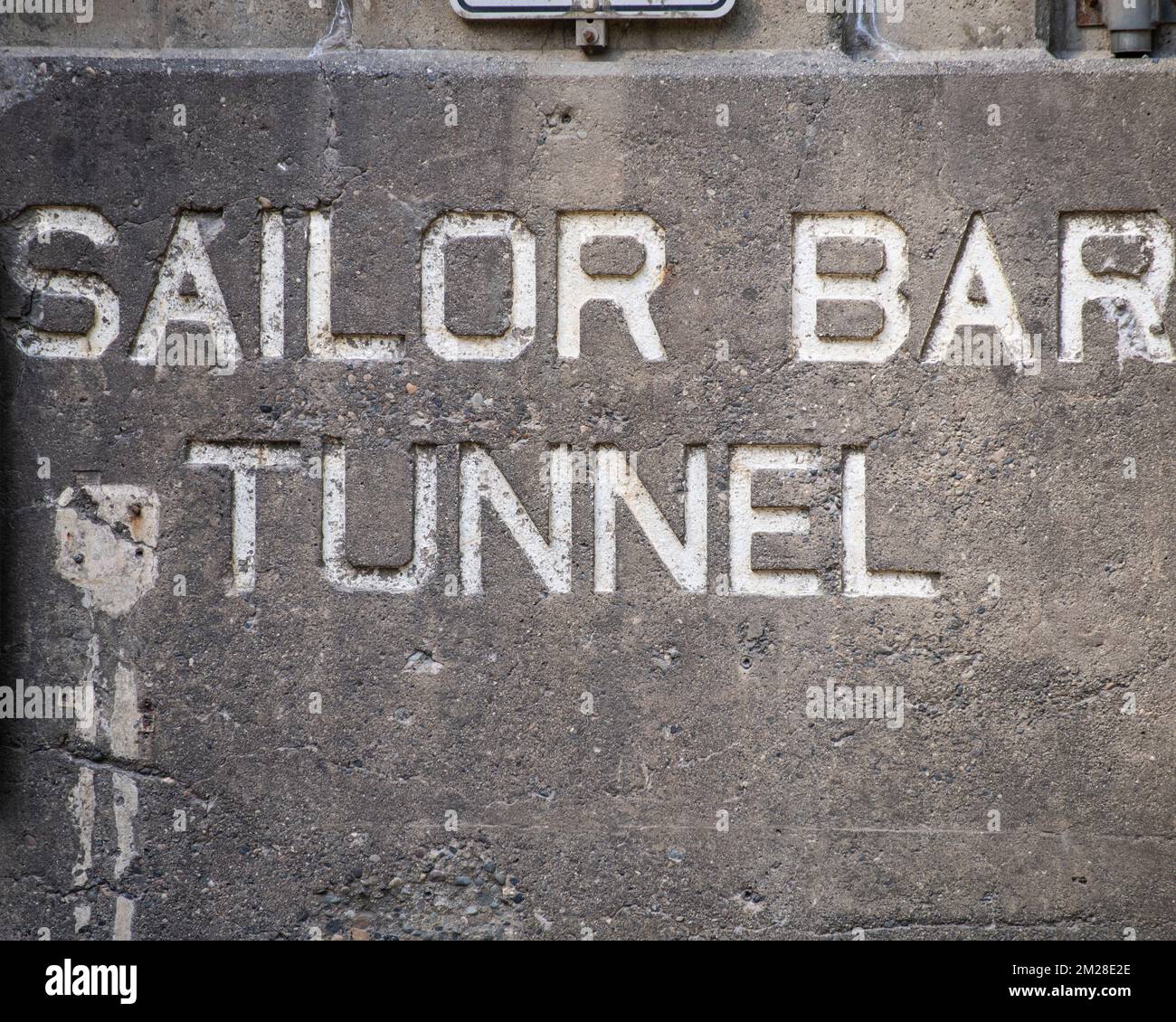 Das Schild des Sailor Bar Tunnels befindet sich zwischen Yale und Spuzzum, British Columbia, Kanada Stockfoto