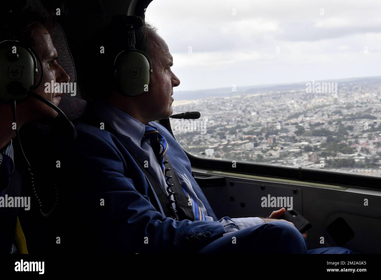 Flämischer Minister für Beschäftigung, Wirtschaft, Innovation, Wissenschaftspolitik und Sport Philippe Muyters der dritte Tag einer viertägigen Wirtschaftsmission unter Vorsitz von Prinzessin Astrid am Dienstag, den 24. Oktober 2017 in Abidjan, Elfenbeinküste. BELGA FOTO DIRK WAEM Stockfoto