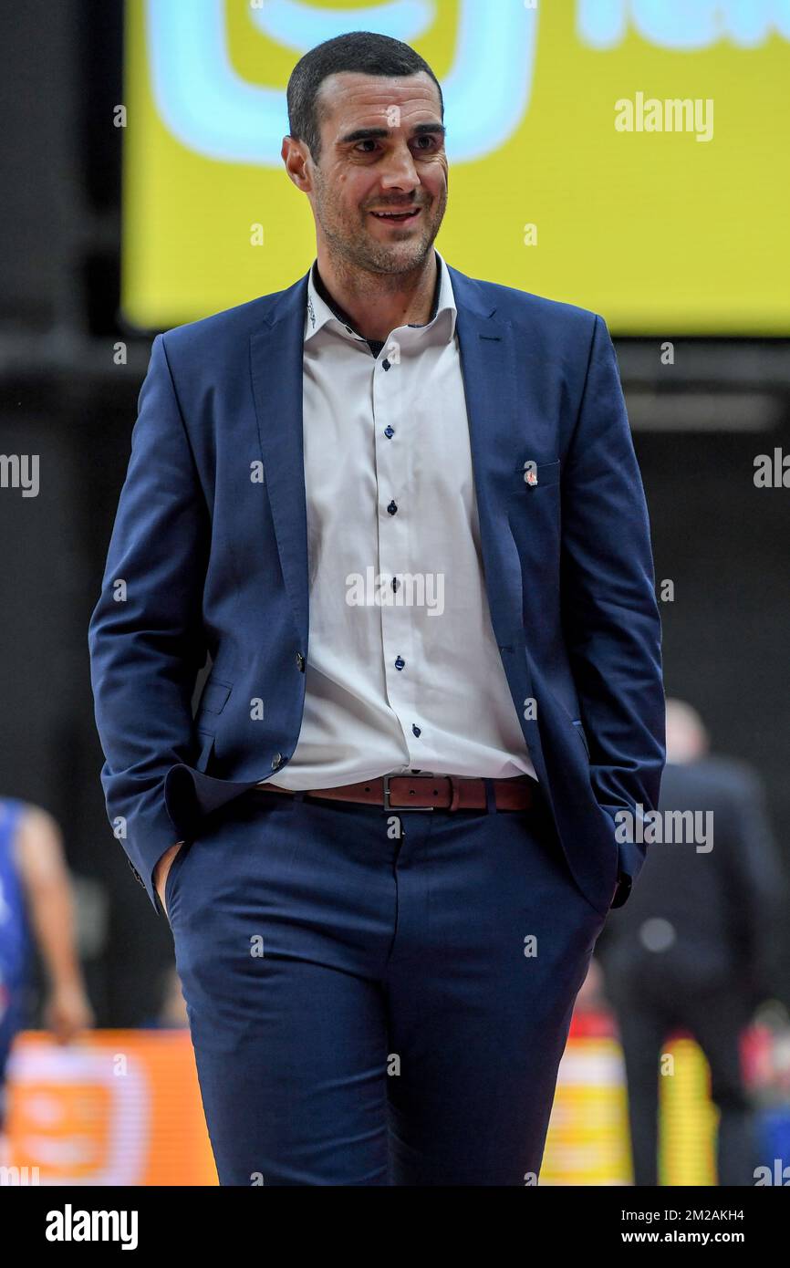 Antwerpens Cheftrainer Roel Moors wurde während des Basketballspiels zwischen Antwerpen Giants und Mons-Hainaut am sechsten Tag des EuroMillions League Basketballwettbewerbs am Samstag, den 28. Oktober 2017 in Antwerpen fotografiert. BELGA FOTO LUC CLAESSEN Stockfoto