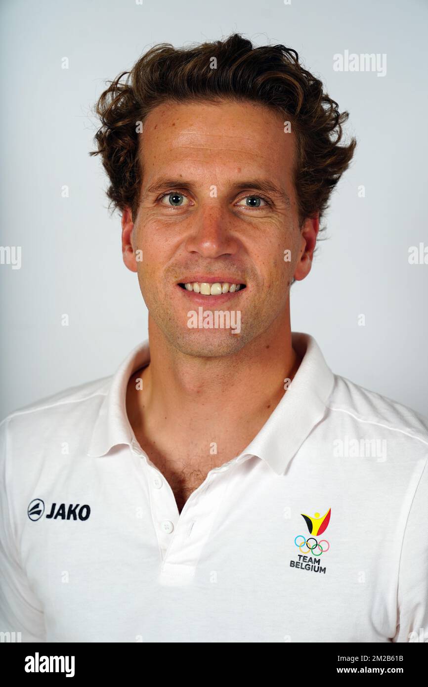 Der belgische Seemann Wannes Van Laer posiert für den Fotografen