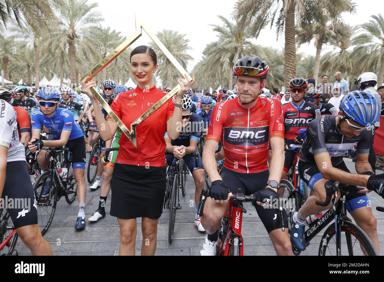 Australian Rohan Dennis vom BMC Racing Team, Bild in der fünften und letzten Phase der 4.. Ausgabe der Radtour durch Abu Dhabi, 199km von Qasr Al Muwaiji nach Jebel Hafeet, in Abu Dhabi, Sonntag, 25. Februar 2018. BELGA FOTO YUZURU SUNADA FRANCE RAUS Stockfoto