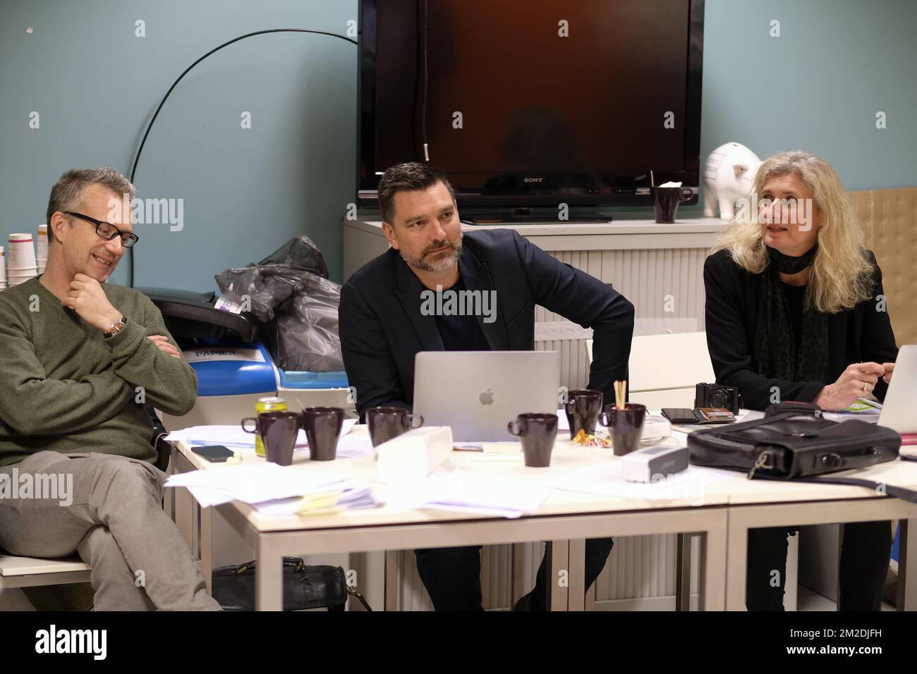 Schauspieler Walter Baele (L) die beliebte Show feiert ihr 20.-jähriges Jubiläum und bringt am Freitag, den 09. März 2018, zwei Shows in Flandern. BELGA FOTO ERIC LALMAND Stockfoto