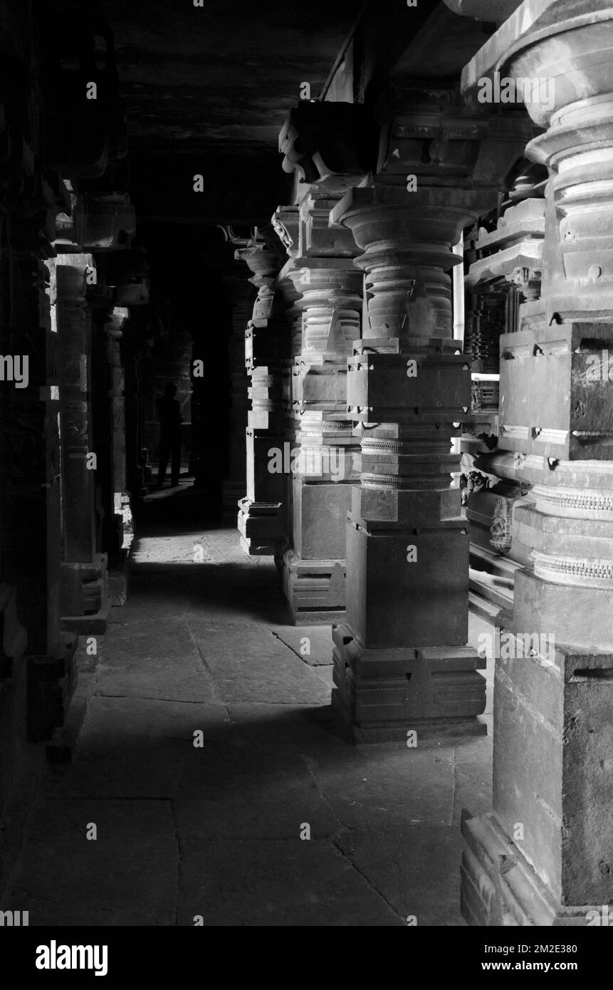 05. März 2015, Pune, Indien, antiker Tempel des hindugottes shiva, Bhuleshwar-Tempel befindet sich auf einem Hügel und wurde im 8.. Jahrhundert erbaut. Es gibt cla Stockfoto