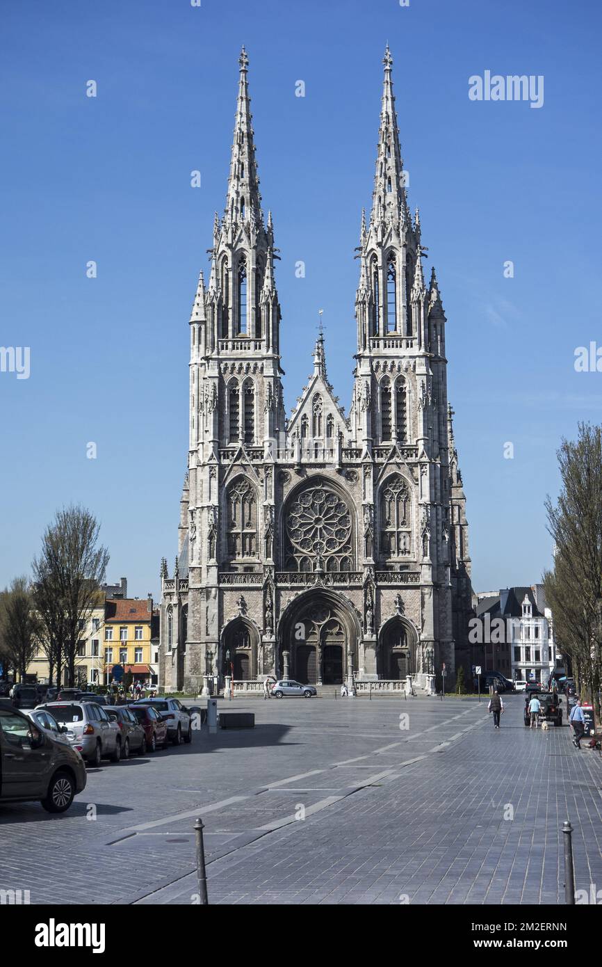 St. Petrus und St. Paulus Kirche / Sint-Petrus-en-Pauluskerk im neogotischen Stil in der Stadt Ostende / Oostende, Belgien | Elglise Saints-Pierre-et-Paul dans la ville d'Ostende, Belgique 19/04/2018 Stockfoto