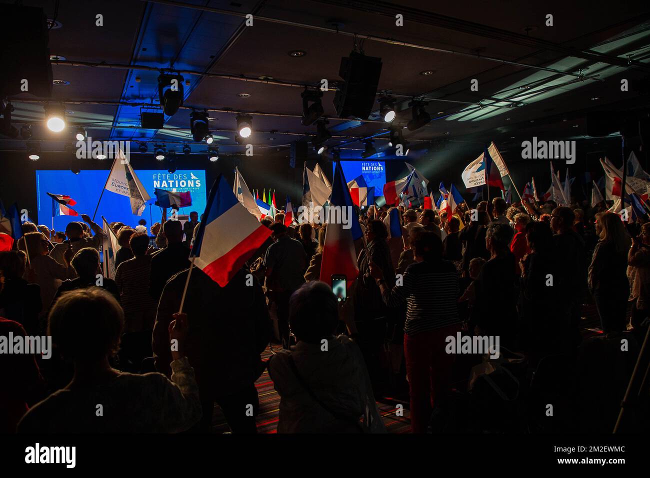 Im Mai 1. marschierte Marine entgegen seinen Gewohnheiten nicht in Paris, sondern ernannte seine Aktivisten in Nizza anlässlich des von der Bewegung Europa der Nationen und Freiheiten (MENL) veranstalteten Treffens. | Pour le 1er Mai Contracirement à ses habitudes, Marine ne défilait pas à Paris, mais à donné rendez vous à ses militants à Nice, à l' occasion de la réunion organisée par le Mouvement Europe des Nations et des libertés (MENL) . 01/05/2018 Stockfoto