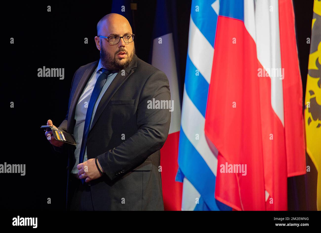 Im Mai 1. marschierte Marine entgegen seinen Gewohnheiten nicht in Paris, sondern ernannte seine Aktivisten in Nizza anlässlich des von der Bewegung Europa der Nationen und Freiheiten (MENL) veranstalteten Treffens. | Pour le 1er Mai Contracirement à ses habitudes, Marine ne défilait pas à Paris, mais à donné rendez vous à ses militants à Nice, à l' occasion de la réunion organisée par le Mouvement Europe des Nations et des libertés (MENL) . 01/05/2018 Stockfoto