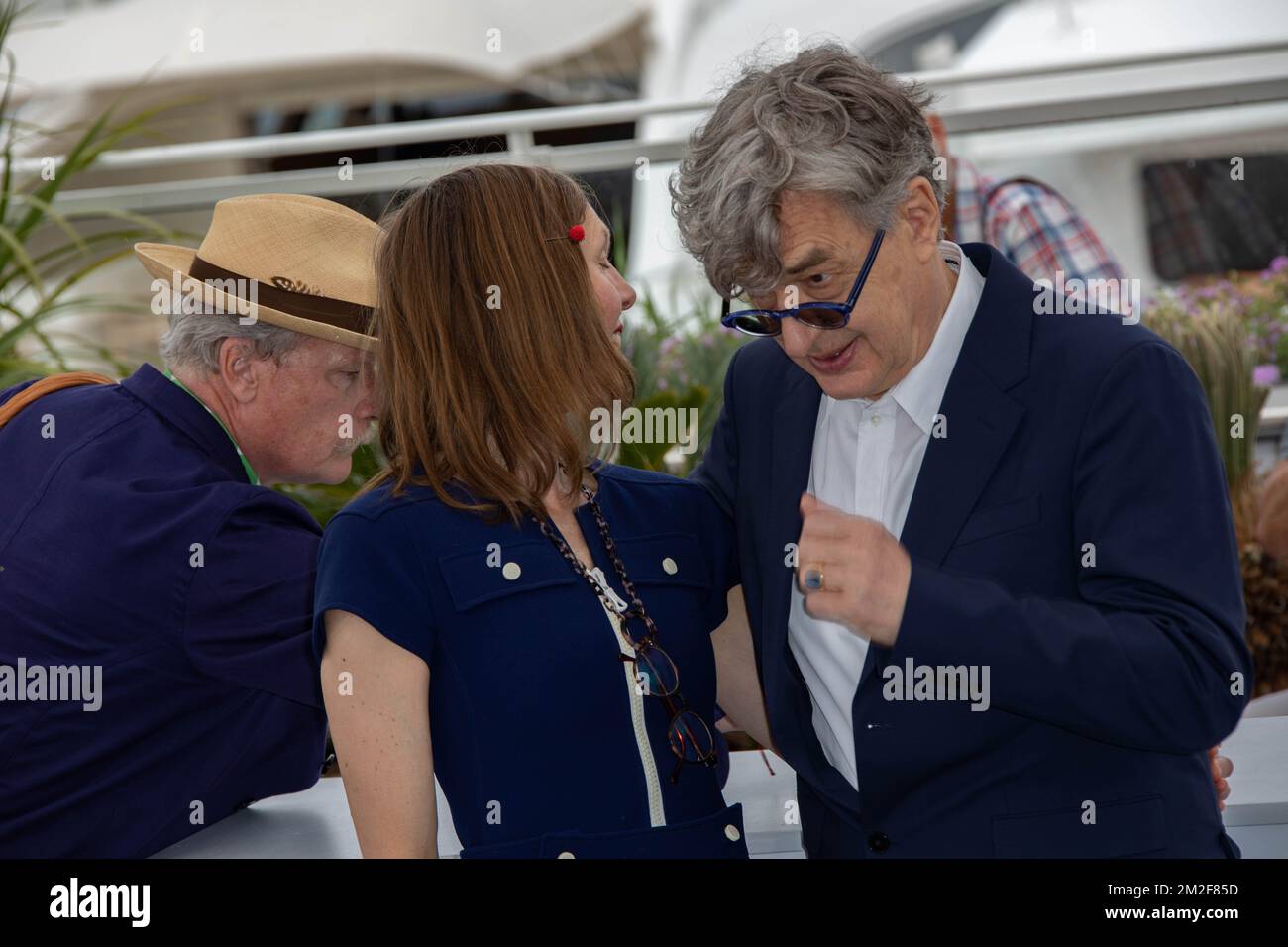 Wim Wenders nimmt an der Fotokonferenz für „Papst Franziskus - Ein Mann seines Wortes“ während des 71.. Jährlichen Filmfestivals in Cannes im Palais des Festivals Teil | Wim Wenders assiste au photocall de " Le Pape Francois - UN homme de sa Parole " lors de la 71e édition annuelle du Festival de Cannes au Palais des Festivals . 13/05/2018 Stockfoto