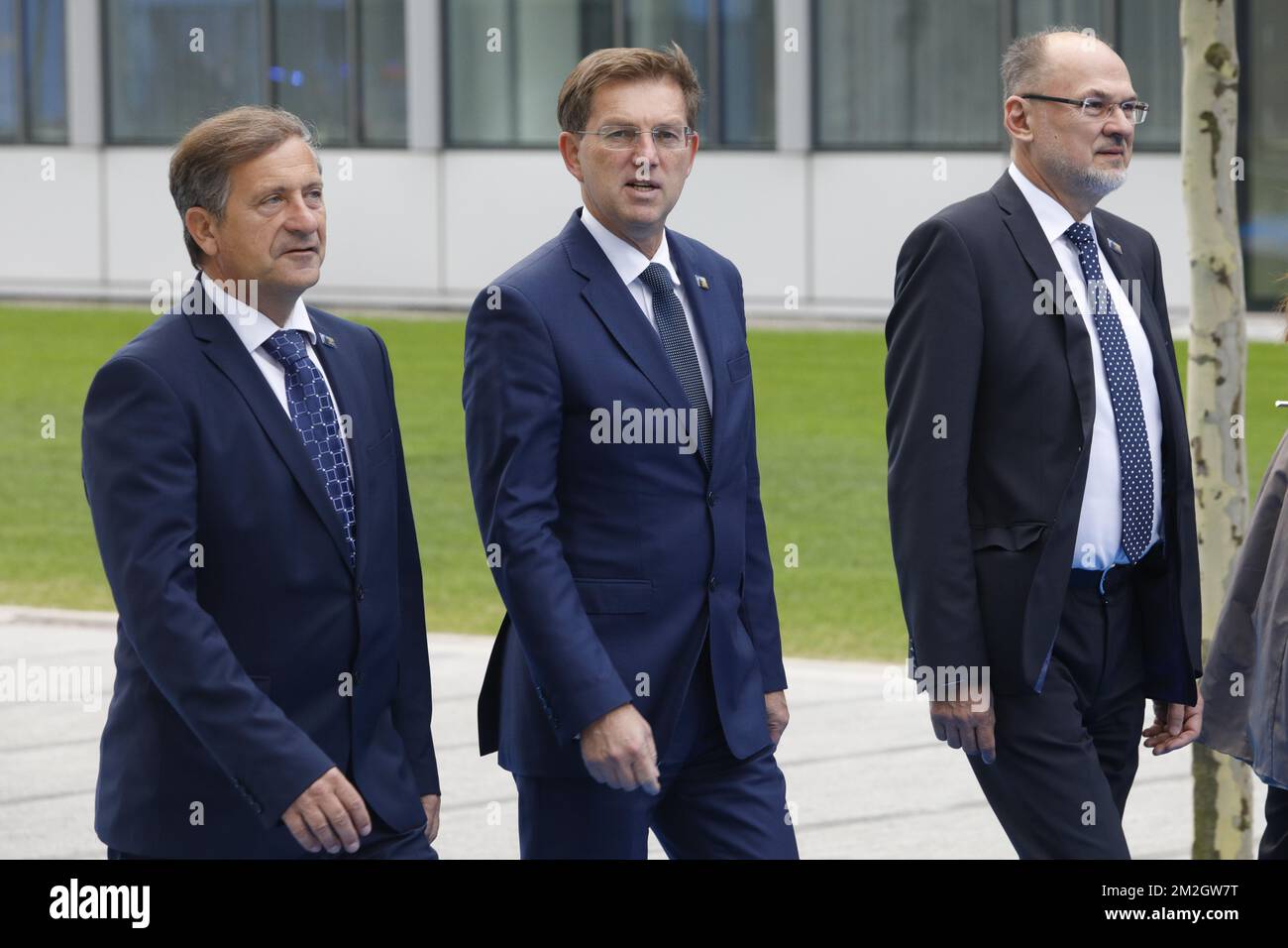 Premierminister Sloweniens Miro Cerar (C), Bild bei den Ankünften am zweiten Tag eines Gipfels der Militärallianz der NATO (Nordatlantikvertragsorganisation), Donnerstag, den 12. Juli 2018, in Brüssel. BELGA-FOTOPOOL PABLO GARRIGOS CUCARELLA Stockfoto