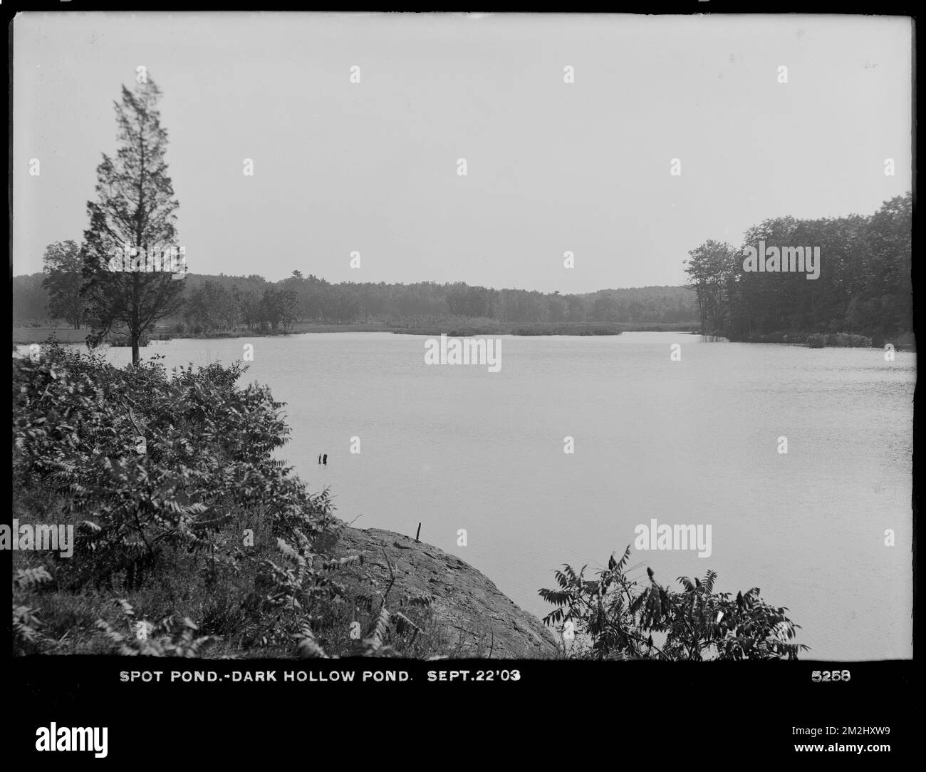 Distribution Department, Low Service Spot Pond Reservoir, Dark Hollow Pond, Stoneham, Mass., Sep. 22, 1903 , waterworks, reservoirs water distribution structures Stockfoto