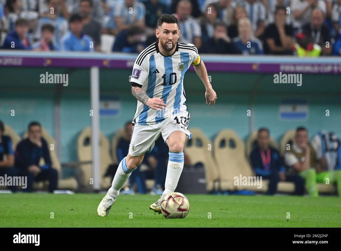 Lionel MESSI (ARG), Action, Single Action, Single Image, Cut Out, Ganzkörperschuss, Vollfigur, Halbfinale, Spiel 61, Argentinien (ARG) - Kroatien (CRO) 3-0 am 13.. Dezember 2022, Lusail Stadium Fußball-Weltmeisterschaft 20122 in Katar ab 20,11. - 18.12.2022? Stockfoto