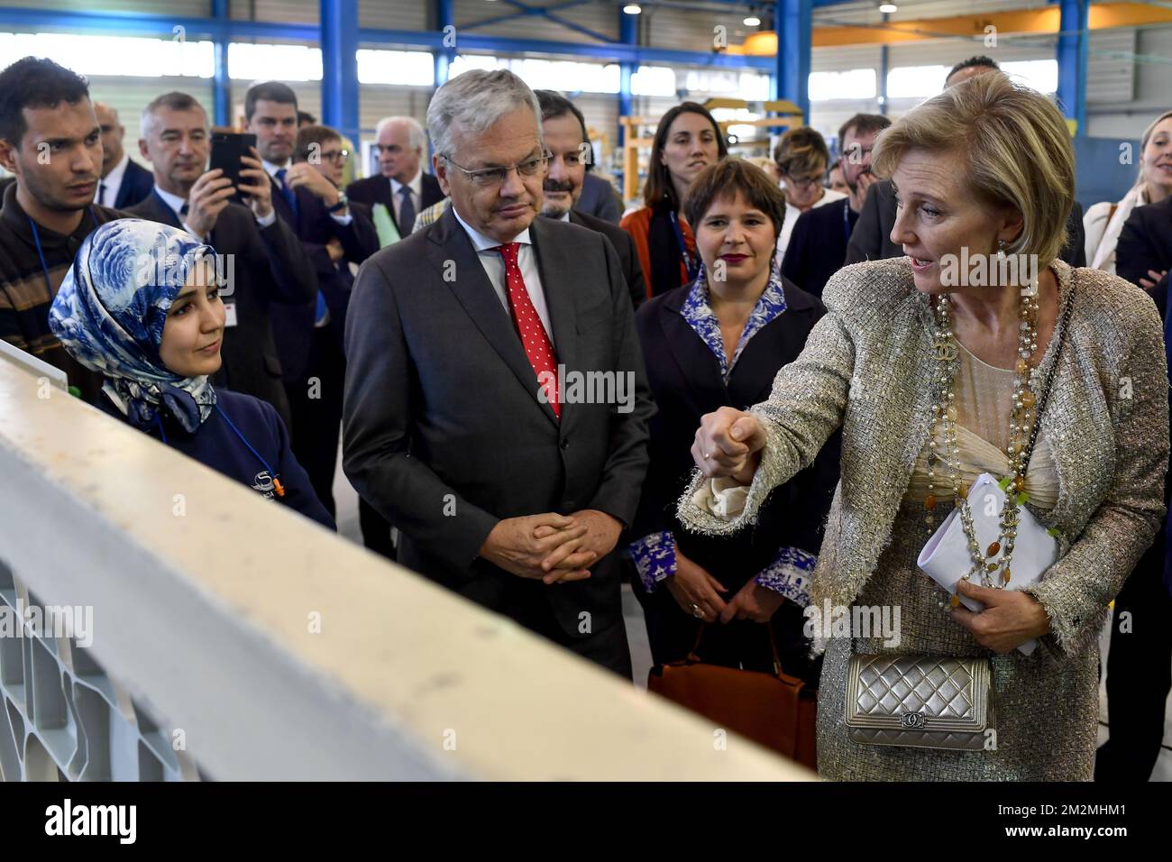 Vize-Ministerpräsident und Außenminister Didier Reynders und Prinzessin Astrid von Belgien, abgebildet auf dem Besuch von Sabca Maroc am zweiten Tag einer Wirtschaftsmission im Königreich Marokko, Montag, den 26. November 2018, beginnend in Casablanca. BELGA FOTO DIRK WAEM Stockfoto