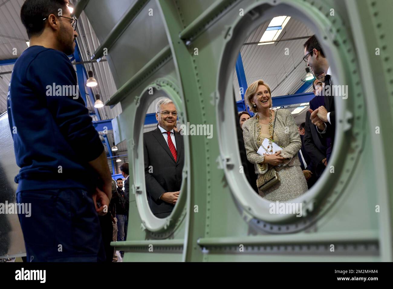 Vize-Ministerpräsident und Außenminister Didier Reynders und Prinzessin Astrid von Belgien, abgebildet auf dem Besuch von Sabca Maroc am zweiten Tag einer Wirtschaftsmission im Königreich Marokko, Montag, den 26. November 2018, beginnend in Casablanca. BELGA FOTO DIRK WAEM Stockfoto