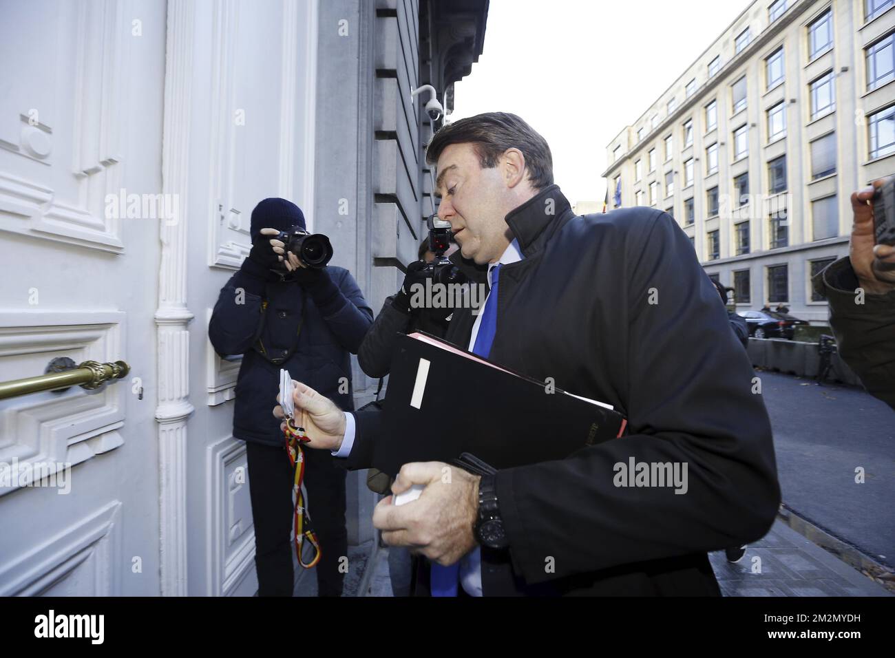 Minister für KMU, Unternehmer, Landwirtschaft und soziale Integration Denis Ducarme trifft am Sonntag, den 09. Dezember 2018, zu einer Tagung des ministerrates der Bundesregierung in Brüssel ein. Die flämische nationalistische Partei N-VA verließ gestern den ministerrat der Bundesregierung. Sie konnten den Globalen Migrationspakt der Vereinten Nationen nicht akzeptieren. Der König hat den Rücktritt der fünf N-VA-Minister von der Regierung Michel akzeptiert. BELGA FOTO NICOLAS MAETERLINCK Stockfoto