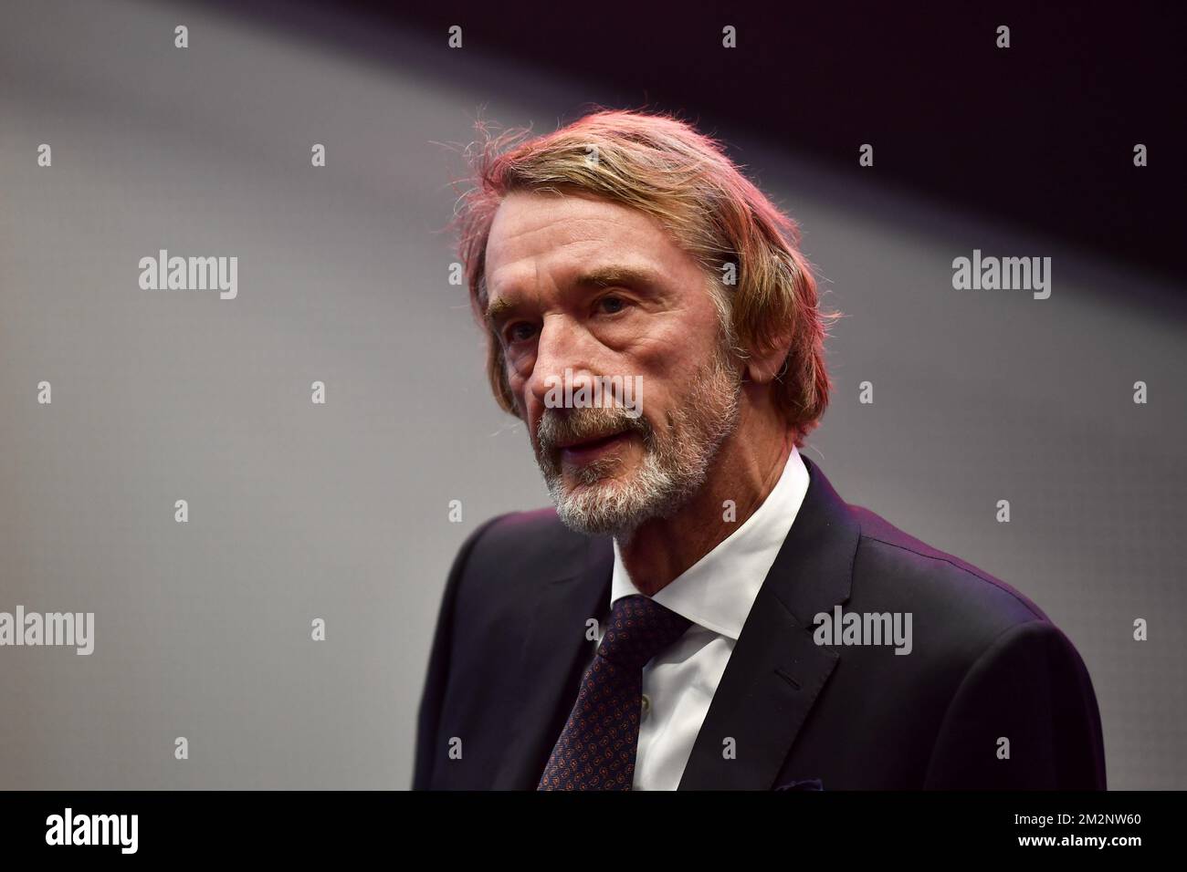 Sir Jim Ratcliffe, Vorsitzender der INEOS-Gruppe, zeigte sich bei der Unterzeichnung eines Investitionspaktes zwischen der Chemiegruppe Ineos und dem Antwerpener Hafen am Dienstag, den 15. Januar 2019 in Antwerpen. BELGA FOTO DIRK WAEM Stockfoto