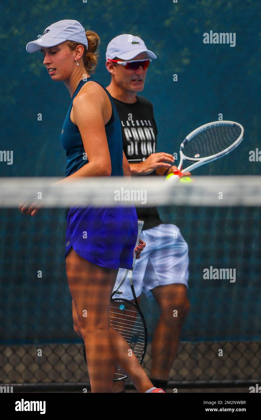 Elise Mertens und ihr Trainer David Taylor bildeten ein Bild während eines Trainings im Vorfeld der Secound-Runde beim Tennis Grand Slam „Australian Open“ am Mittwoch, den 16. Januar 2019 in Melbourne Park, Australien. Der erste Grand Slam der Saison findet vom 14. Bis 27. Januar statt. BELGA FOTO PATRICK HAMILTON Stockfoto