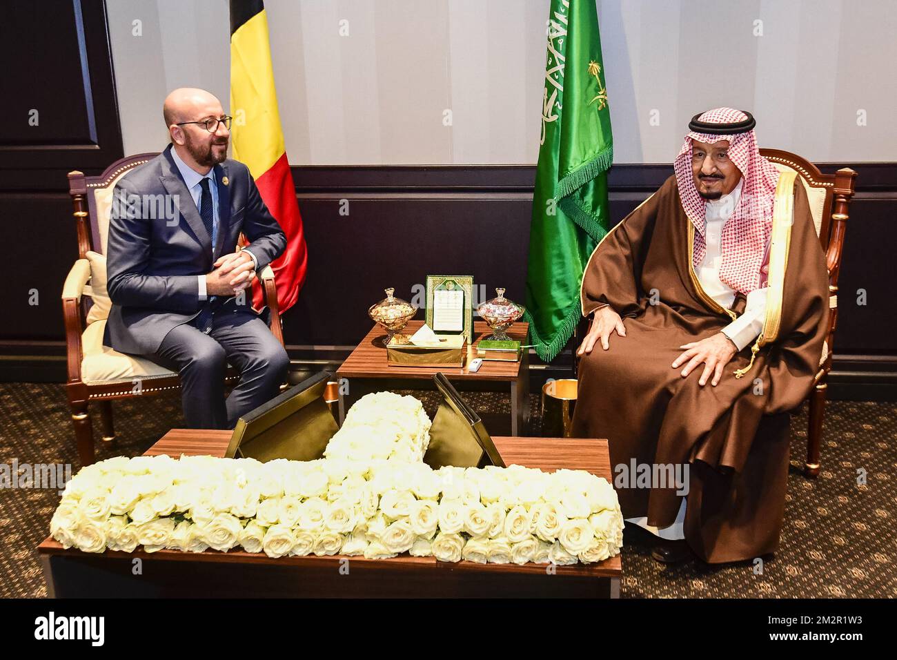 Der belgische Ministerpräsident Charles Michel und der saudische König Salman bin Abdulaziz Al Saud wurden auf einem bilateralen Treffen auf dem Gipfeltreffen eu-Liga der arabischen Staaten am Montag, den 25. Februar 2019 in Sharm el-Sheikh, Ägypten, vorgestellt. BELGA FOTO LAURIE DIEFFEMBACQ Stockfoto