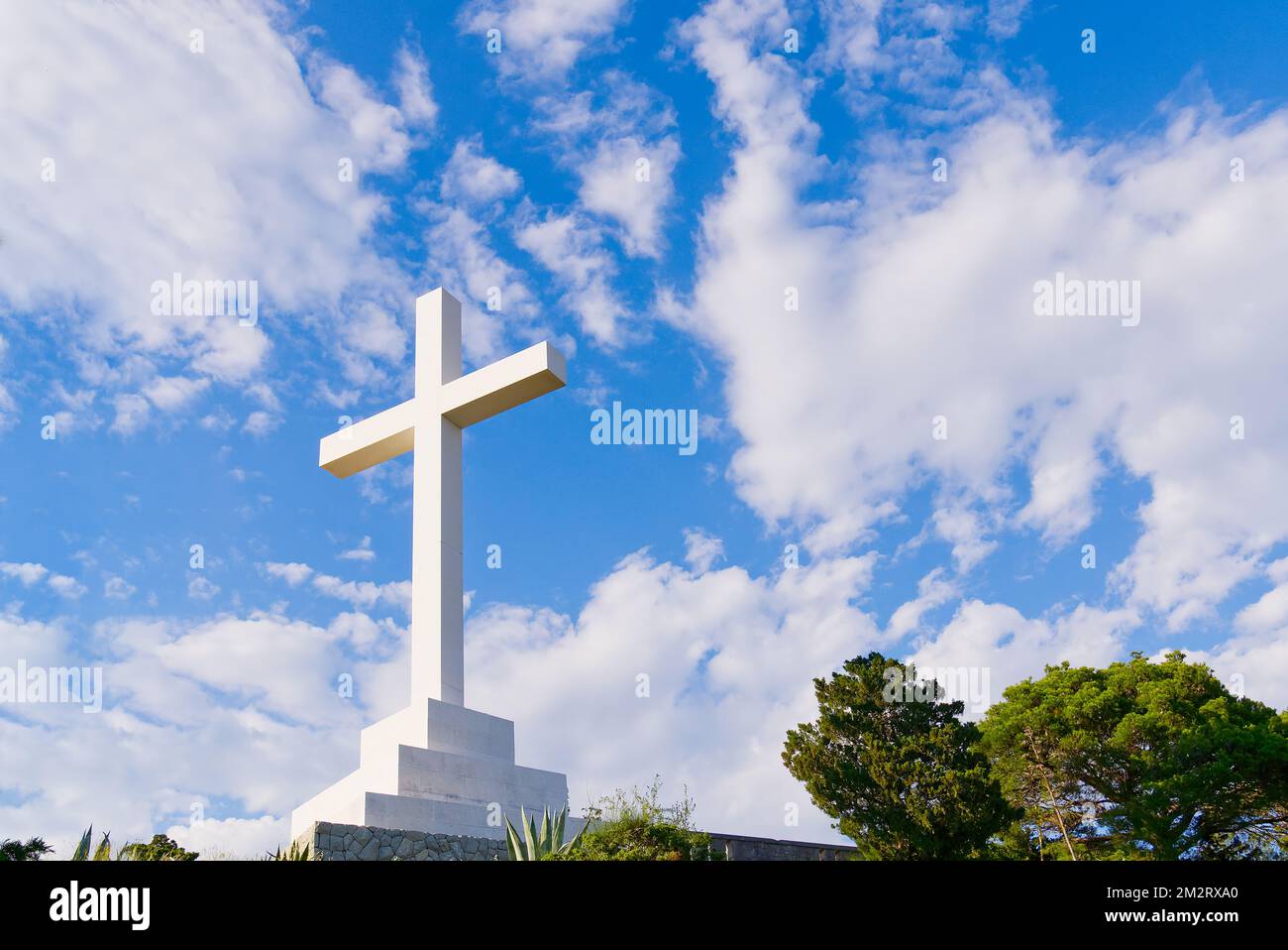 Monument Cross von christus, dem Retter. Überqueren Sie den Hügel im Marjan Park in Split. Kroatien Stockfoto