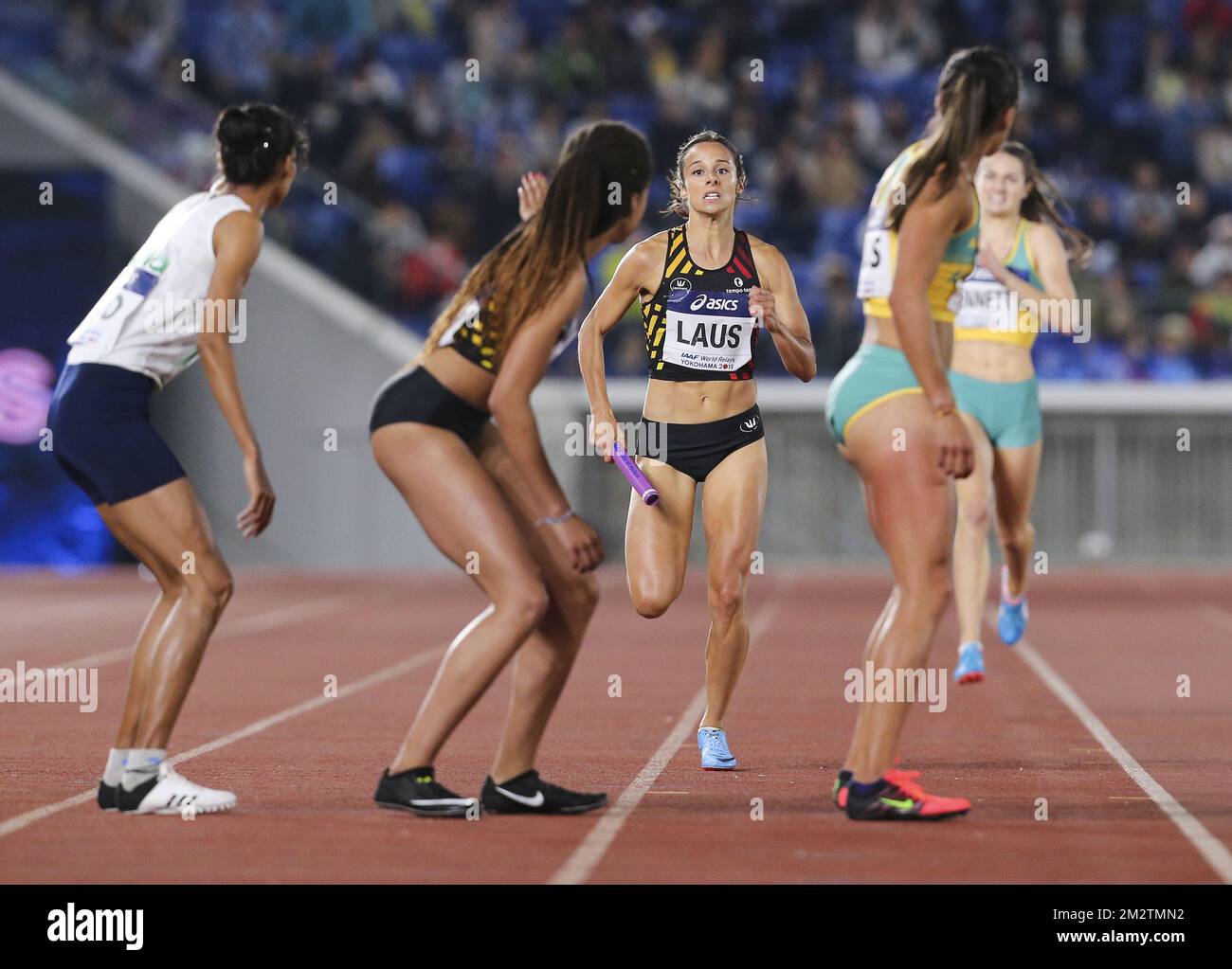 Liefde Schoemaker und Belgische Camille Laus, die während der 4x400 m großen Mischung auf der IAAF World Relays Athletics Veranstaltung im Nissan Stadium in Yokohama, Japan, am Samstag, den 11. Mai 2019, fotografiert wurden. BELGA FOTO ROGER SEDRES Stockfoto