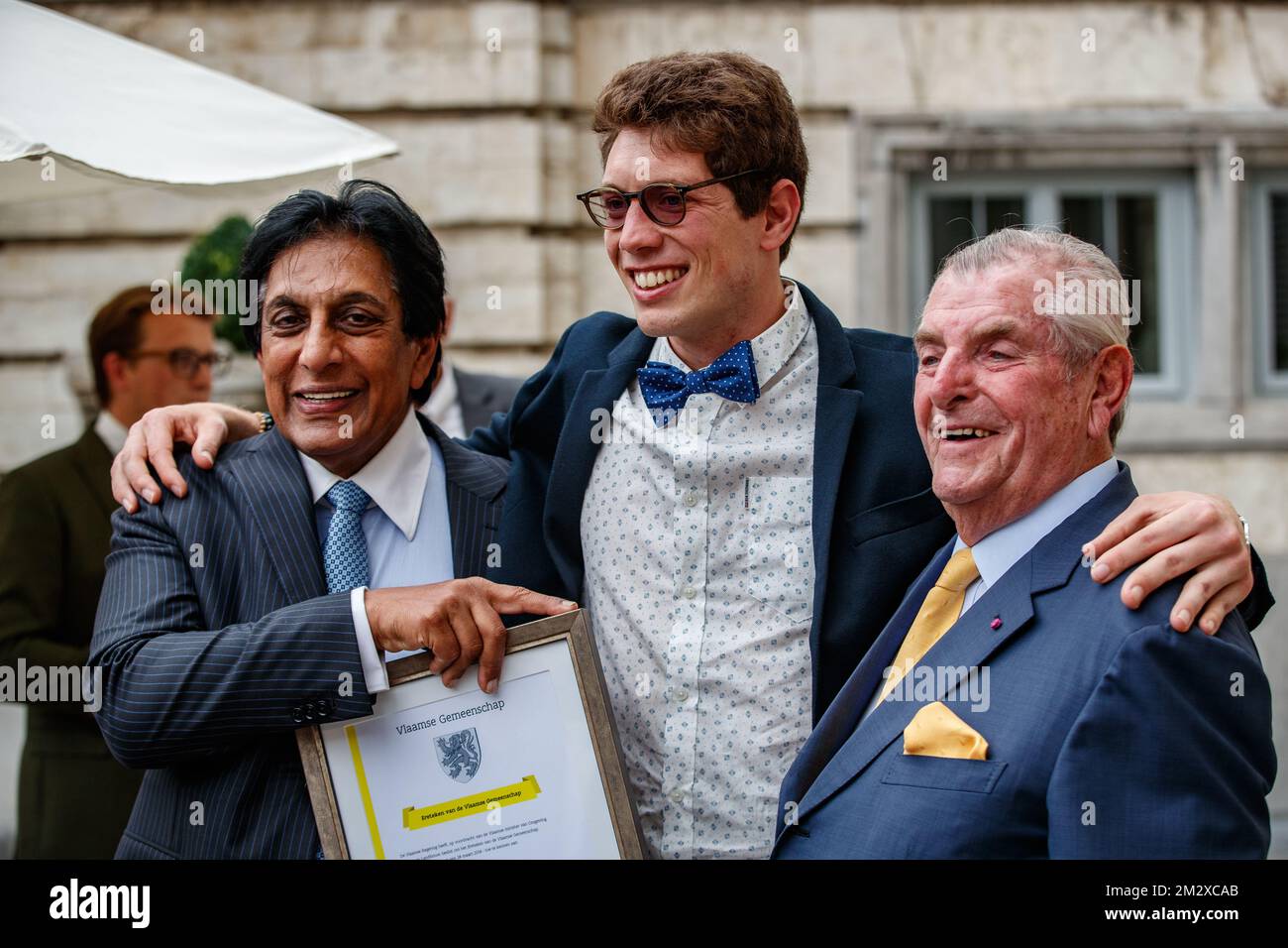 Ajit Shetty, Stig Broeckx and Vic Baron Swerts pictured during the award ceremony for the 'Vlaamse Eretekens' decorations of the Flemish community during the celebrations on the occasion of the Flemish regional holiday, Thursday 11 July 2019 at Errerahuis in Brussel. BELGA PHOTO KURT DESPLENTER Stockfoto