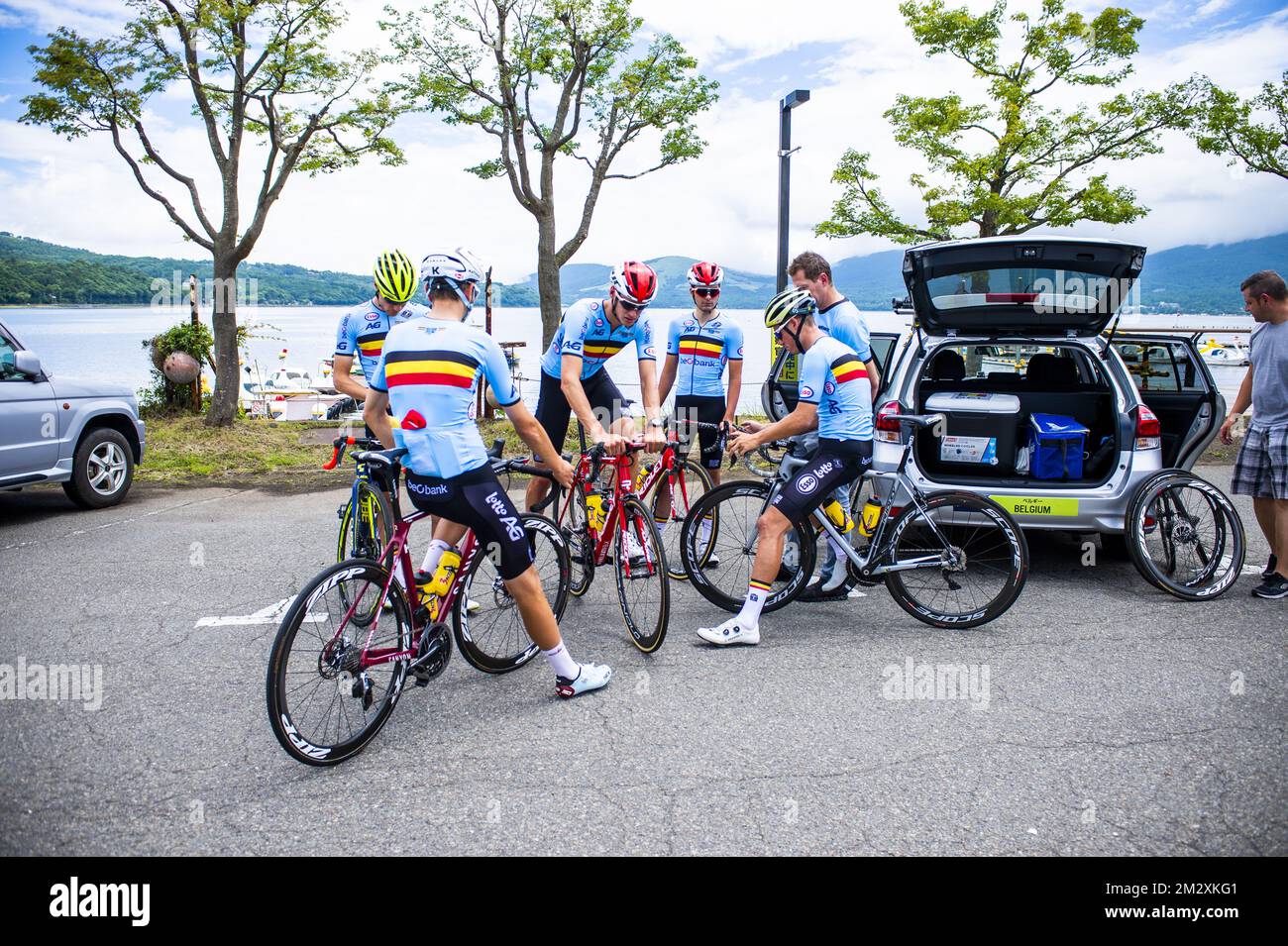 Team Belgien bei den Vorbereitungen vor dem Olympiatest „Ready Steady Tokyo - Cycling“ am Freitag, den 19. Juli 2019 in Tokio. BELGA FOTO ROB WALKERS Stockfoto