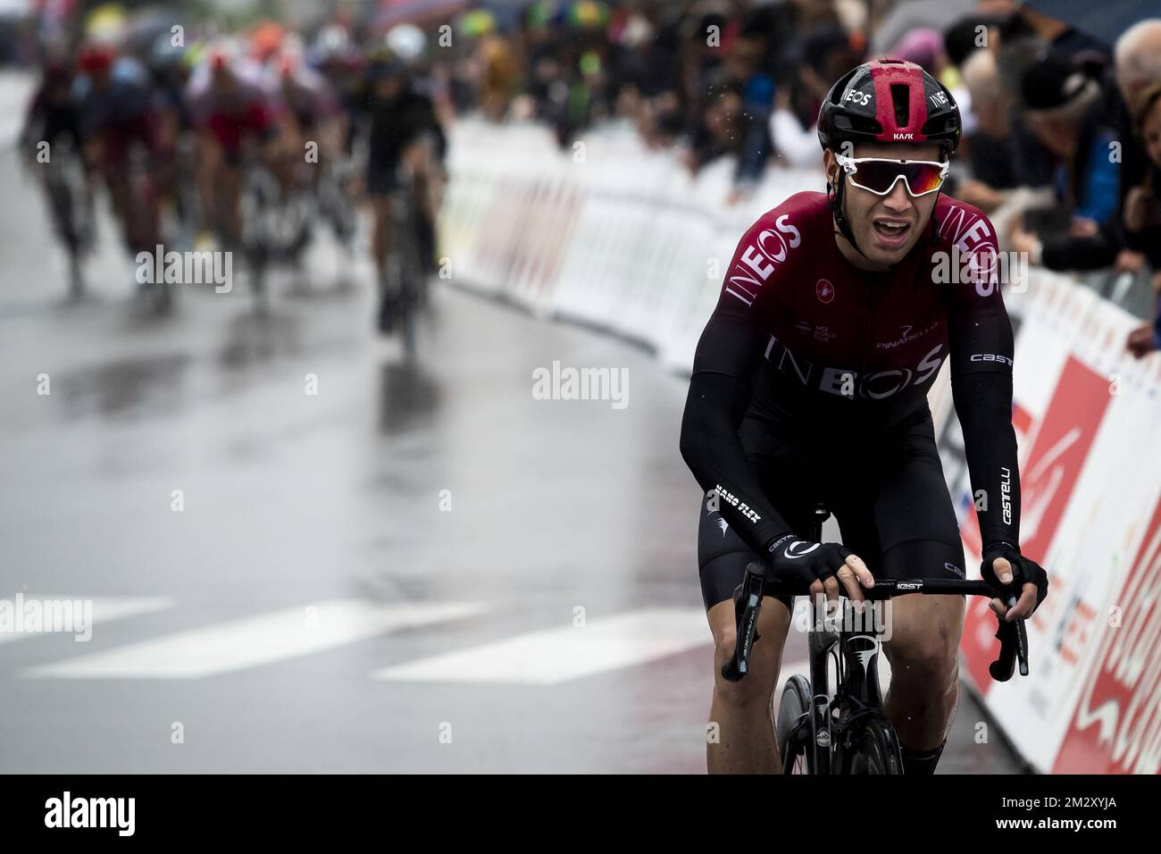 British Chris Lawless von Team Ineos überquert die Ziellinie der zweiten Etappe des Radrennens Tour De Wallonie, 170,4 km von Waremme nach Beyne-Heusay, am Sonntag, den 28. Juli 2019. BELGA FOTO KRISTOF VAN ACCOM Stockfoto