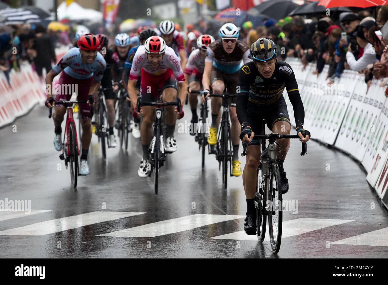 Die belgischen Quinten Hermans von Telenet Fidea Lions überqueren die Ziellinie der zweiten Etappe des Radrennens Tour de Wallonie, 170,4 km von Waremme bis Beyne-Heusay, am Sonntag, den 28. Juli 2019. BELGA FOTO KRISTOF VAN ACCOM Stockfoto