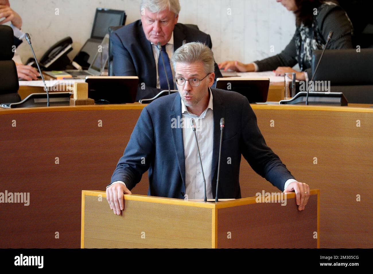 Stephane Hazee von Ecolo wurde auf einer Plenartagung im wallonischen Parlament in Namur am Montag, den 16. September 2019, gezeigt. BELGA FOTO BRUNO FAHY Stockfoto