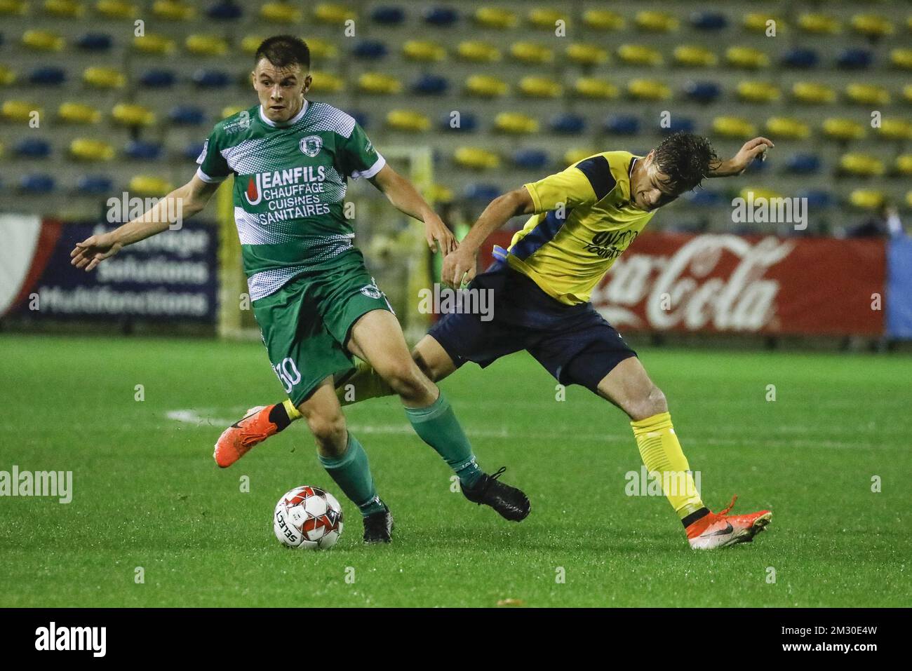 Verlaines Doryan Gilsoul und Sigurd Haugen von Union wurden in Aktion während eines Fußballspiels zwischen Royal Union Saint-Gilloise (1B) und RCS Verlaine (2am) am Mittwoch, den 25. September 2019, in Brüssel im 1./16.. Endspiel des belgischen Pokals "Croky Cup" gezeigt. BELGA FOTO THIERRY ROGE Stockfoto