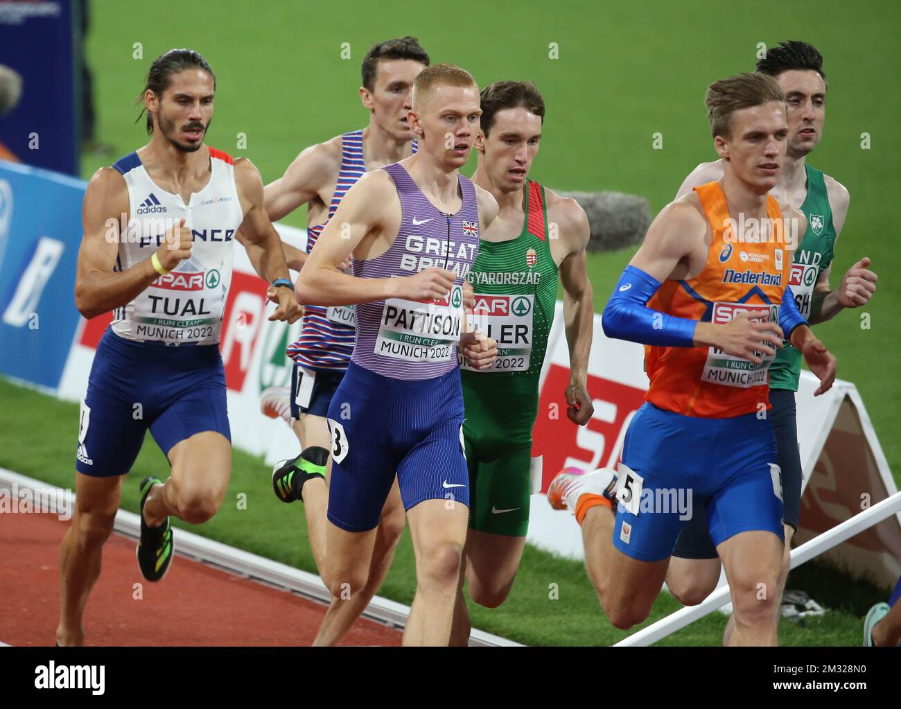 TUAL Gabriel of France , PATTISON Ben , WIGHTMAN Jake of Great Britain , HULLER Dániel of Hungary , ENGLISH Mark of Ireland und VAN DIEPEN Tony of Netherlands MEN's 800m SEMIFINAL 2 während der Europameisterschaft der Leichtathletik 2022 am 18. August 2022 in München, Deutschland - Photo Laurent Lairys / DPPI Stockfoto