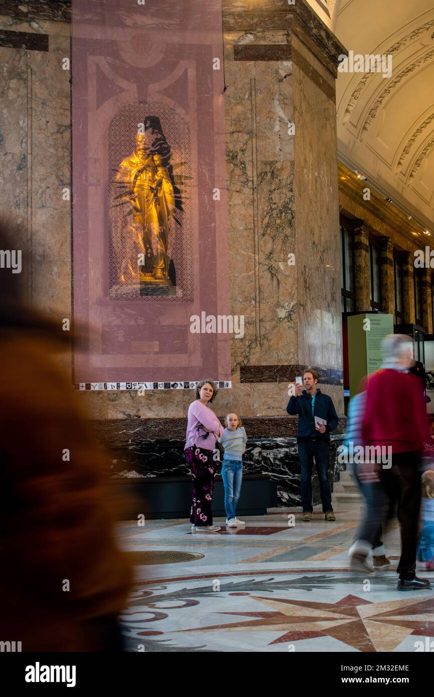 Eröffnung des renovierten 'Kreisverkehrs' (De Grote Rotonde - La Grande Rotonde) mit den Künstlern Mpane und Müller im AfricaMuseum in Tervuren, Donnerstag, den 27. Februar 2020. BELGA FOTO CHARLOTTE GEKIERE Stockfoto