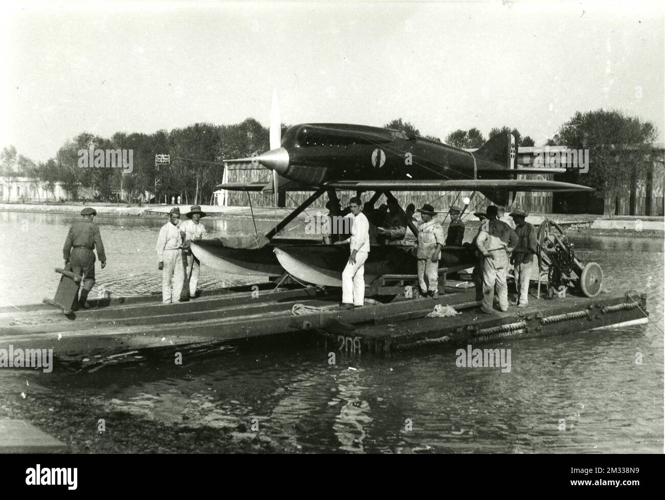 Aeroplani - Macchi M.39 fu un idrovolante da corsa, monomotore e monoplano ad ala bassa sviluppato dall'azienda aeronautica italiana Aeronautica Macchi per partecipare alla Coppa Schneider 1926 (2) Stockfoto