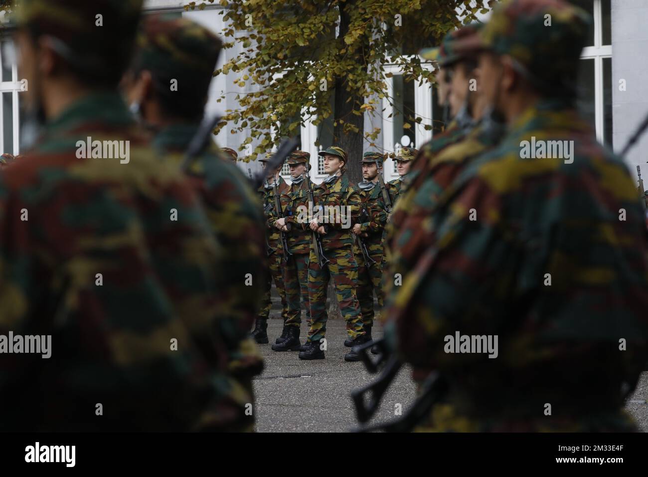 Kronprinzessin Elisabeth wurde während der Blue Berets Parade fotografiert, bei der die Schüler der Royal Military Academy im ersten Jahr, Die die militärische Einführungsphase erfolgreich abgeschlossen hat, wird am Freitag, den 25. September 2020, in Brüssel mit einer Blauhelme präsentiert.Kronprinzessin Elisabeth studiert im ersten Jahr an der Royal Military Academy (KMS-ERM - Koninklijke Militaire School - Ecole Royale Militaire, dieses Jahr). Stockfoto