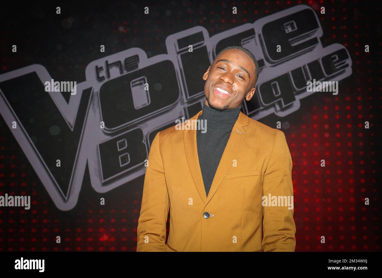 Der Finalist Jeremie Makiese feiert nach dem Finale der TV-Show „The Voice Belgique“, die von der belgischen französischsprachigen Fernsehstation RTBF am Dienstag, den 13. April 2021 in Liege Mediacite gewonnen wurde. BELGA PHOTO VIRGINIE LEFOUR Stockfoto