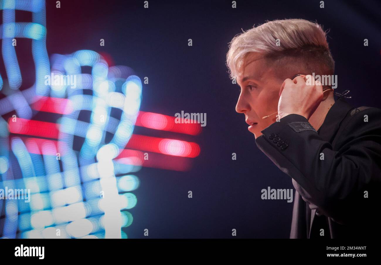 Sänger Loic Nottet, aufgenommen im Finale der TV-Show "The Voice Belgique", vom belgischen französischsprachigen Fernsehsender RTBF, Dienstag, den 13. April 2021 in Liege Mediacite. BELGA PHOTO VIRGINIE LEFOUR Stockfoto