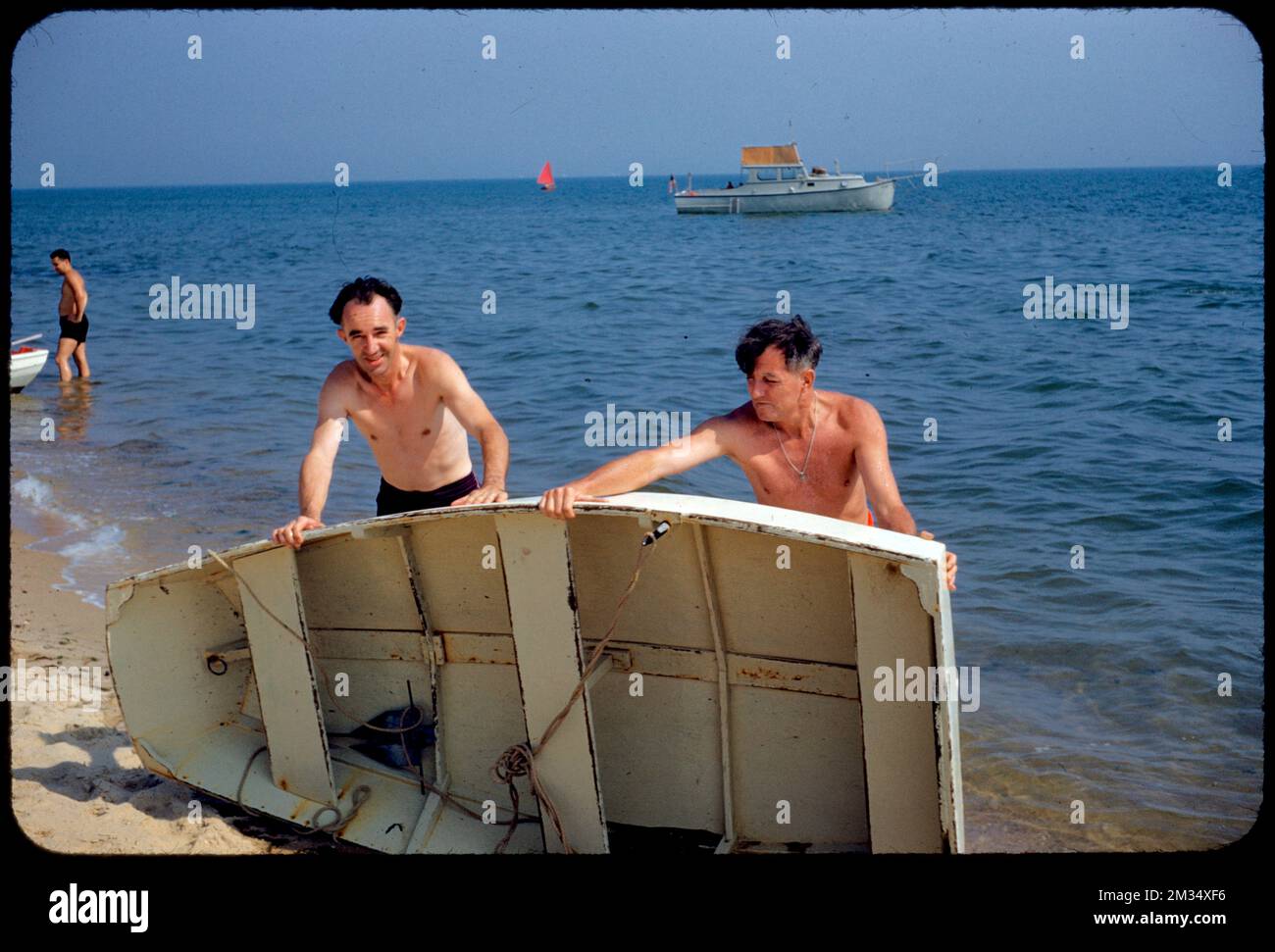 Gorden & Edmund, Dennis Hafen, Strände, Boote. Edmund L. Mitchell Kollektion Stockfoto