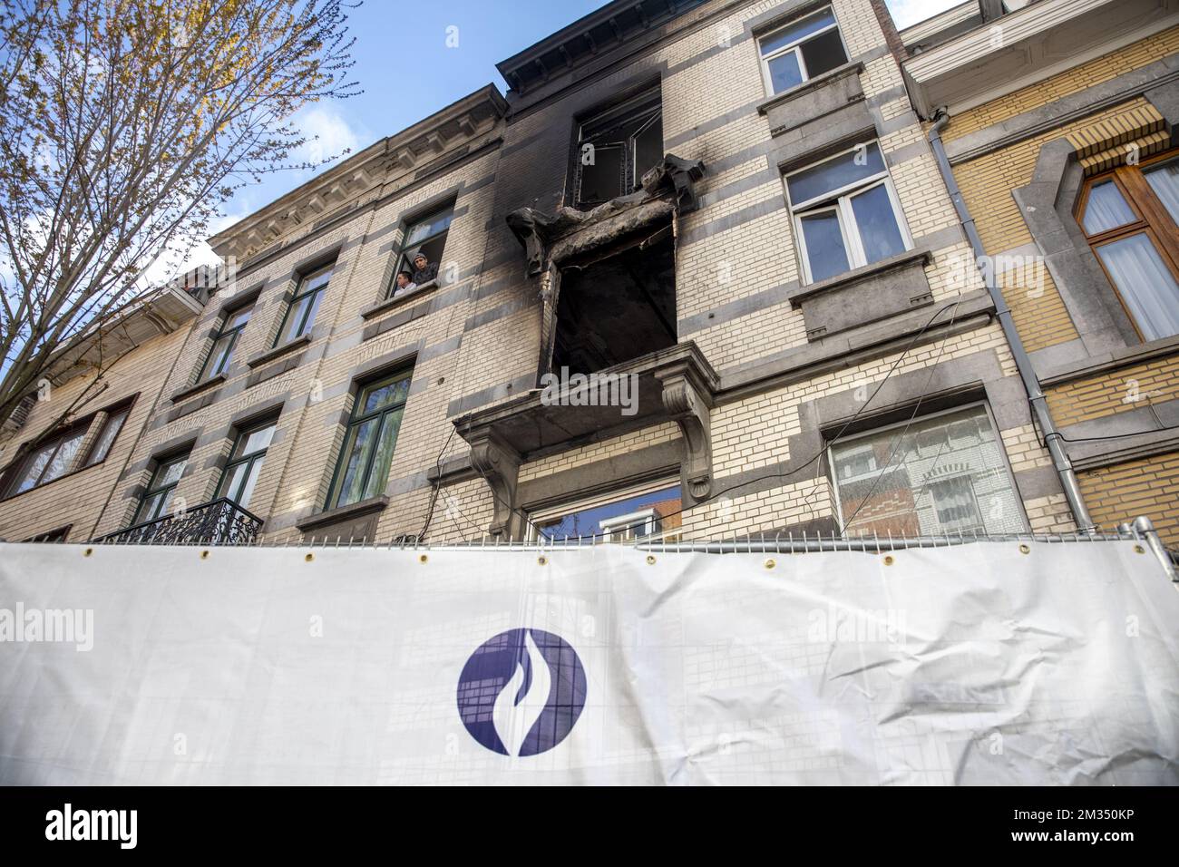 Abbildung zeigt den Standort eines Brandes in einem Haus in Laken/Laeken, Brüssel, Mittwoch, den 05. Mai 2021. Zwei Kinder starben im Feuer, sechs Menschen wurden ins Krankenhaus gebracht. BELGA FOTO HATIM KAGHAT Stockfoto