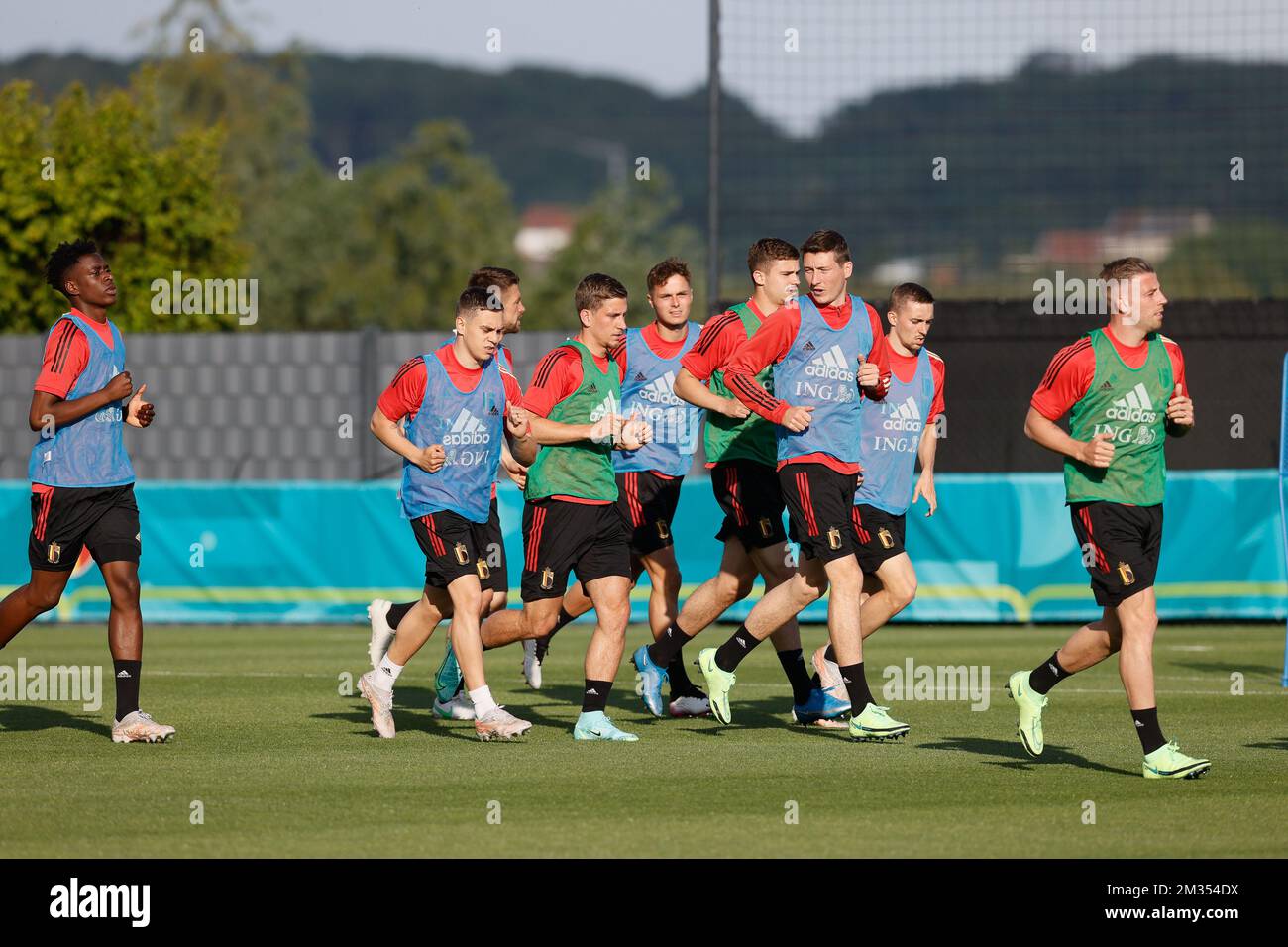 Die belgischen Spieler wurden während eines Trainings der belgischen Fußballnationalmannschaft Red Devils in Tubize am Mittwoch, den 02. Juni 2021 gezeigt. Das Team bereitet sich auf die bevorstehende Europameisterschaft 2020 vor. BELGA FOTO BRUNO FAHY Stockfoto