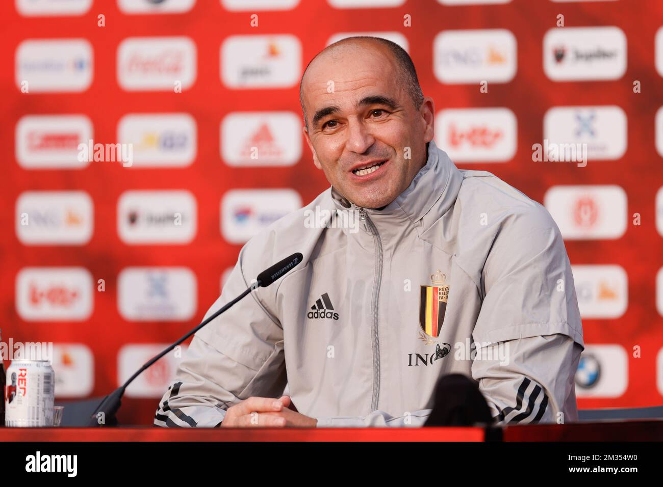 Der belgische Cheftrainer Roberto Martinez wurde auf einer Pressekonferenz der belgischen Fußballnationalmannschaft Red Devils am Freitag, den 04. Juni 2021 in Tubize vorgestellt. Das Team bereitet sich auf die bevorstehende Europameisterschaft 2020 vor. BELGA FOTO BRUNO FAHY Stockfoto