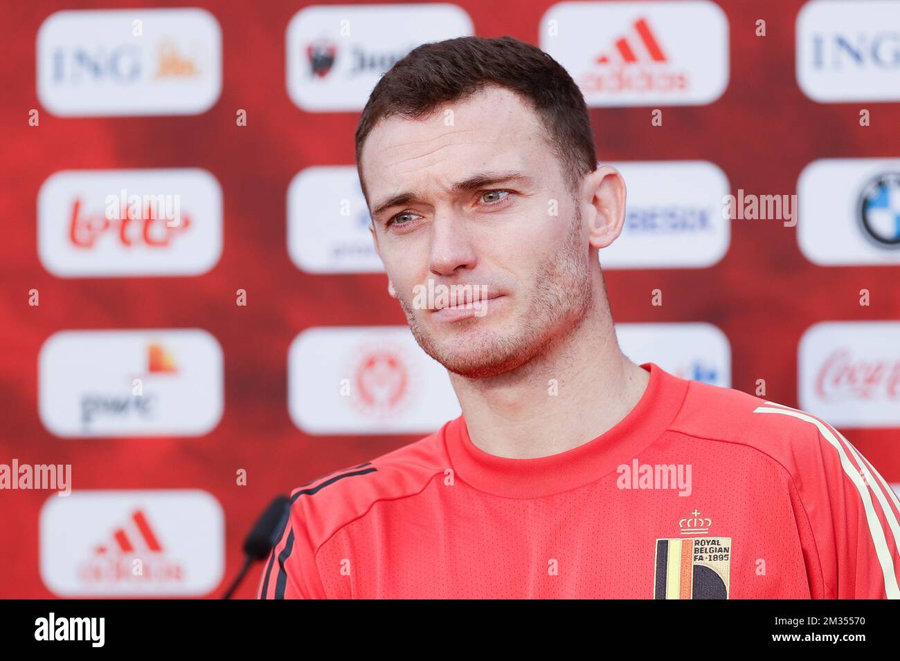 Der belgische Thomas Vermaelen wurde zu Beginn einer Pressekonferenz der belgischen Fußballnationalmannschaft Red Devils am Dienstag, den 08. Juni 2021 in Tubize gezeigt. Das Team bereitet sich auf die bevorstehende Europameisterschaft 2020 vor. BELGA FOTO BRUNO FAHY Stockfoto