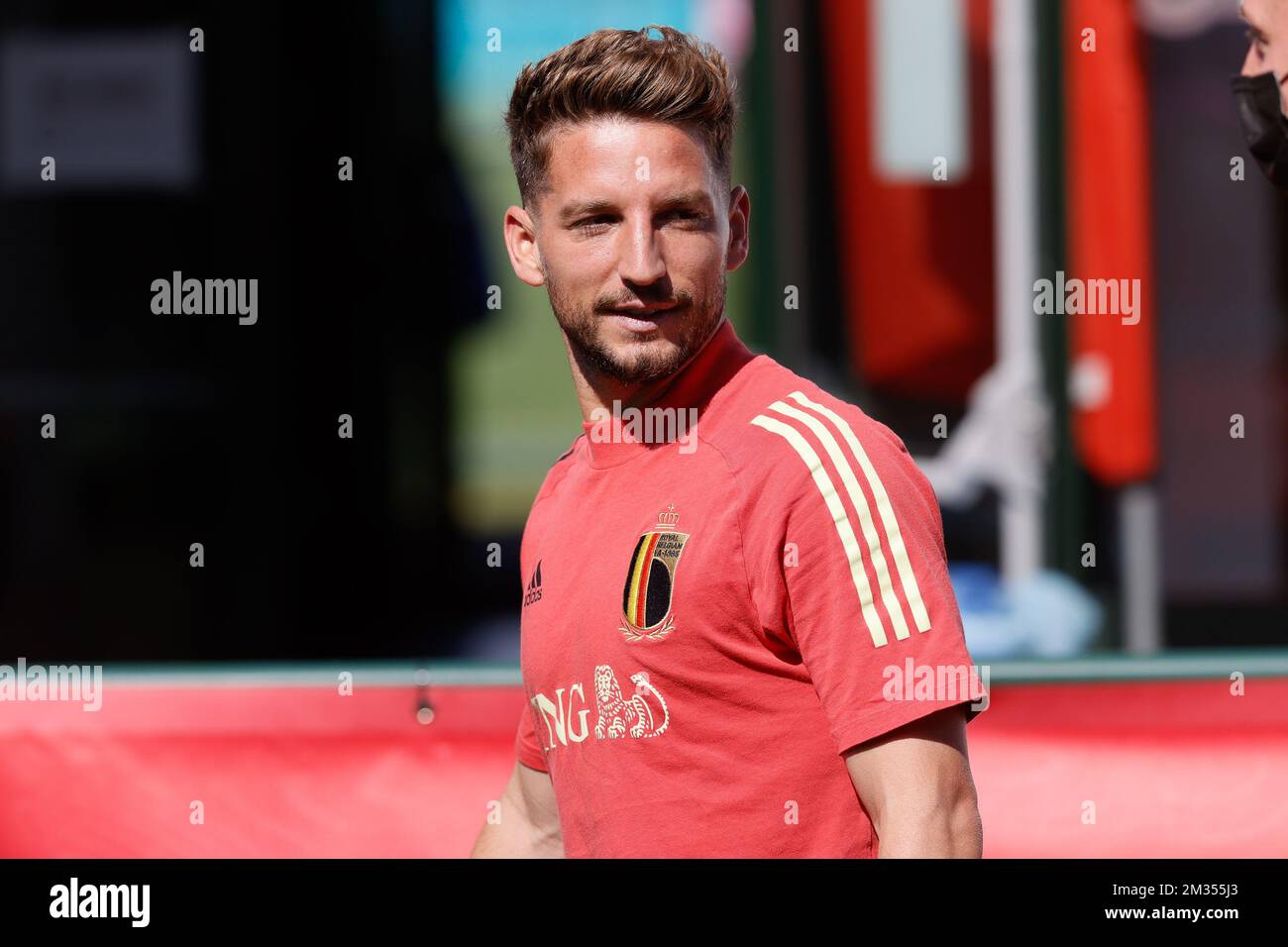 Belgiens Dries Mertens kommt zu einer Pressekonferenz der belgischen Fußballnationalmannschaft Red Devils am Donnerstag, den 10. Juni 2021 in Tubize. Das Team bereitet sich auf die bevorstehende Europameisterschaft 2020 vor. BELGA FOTO BRUNO FAHY Stockfoto