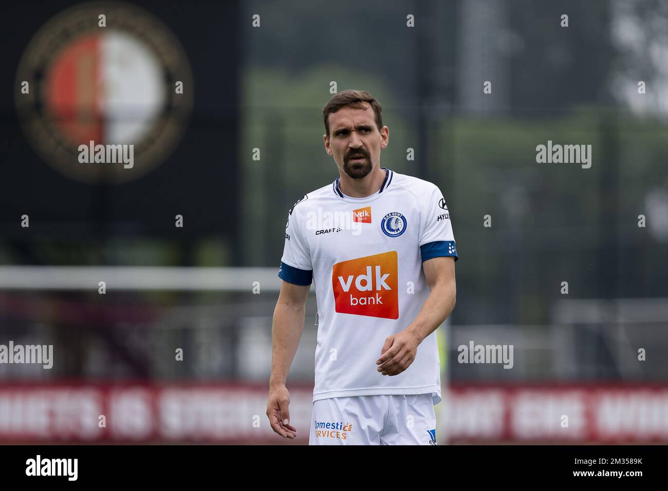 Gents Sven Kums, das während eines freundlichen Fußballspiels zwischen dem belgischen Team KAA Gent und dem niederländischen Eredivisie-Team Feyenoord Rotterdam in Rotterdam, Niederlande, am Samstag, den 26. Juni 2021 gezeigt wurde. BELGA FOTO KRISTOF VAN ACCOM Stockfoto