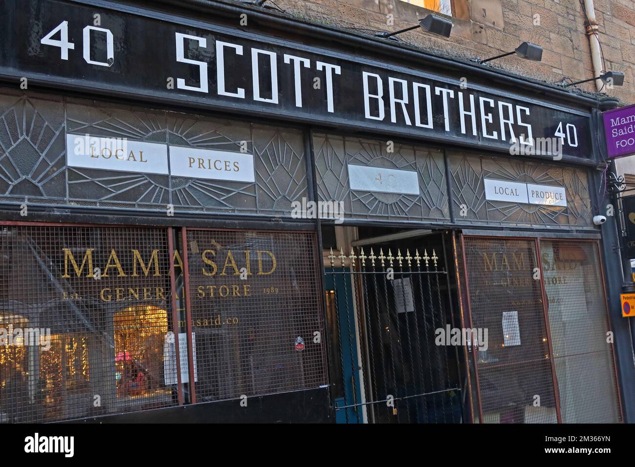 40 Cockburn St , Scott Brothers Shop Front, Edinburgh, Lothian , Schottland, Großbritannien, EH1 1NY Stockfoto