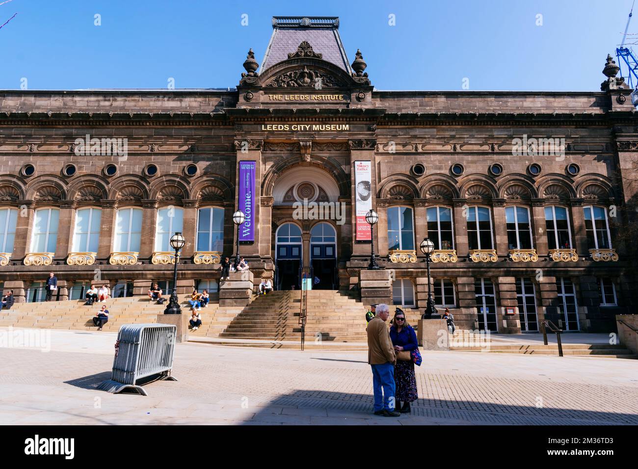 Das Leeds City Museum wurde 1819 gegründet und 2008 in Leeds, West Yorkshire, England, wiedereröffnet. Es befindet sich im ehemaligen Mechanikinstitut Stockfoto