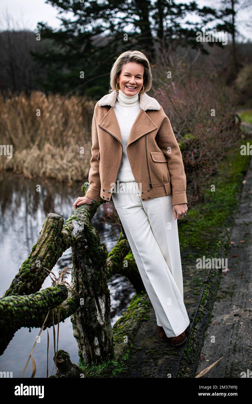 ACHTUNG HERAUSGEBER - BILDER VERTEILEN - NUR REDAKTIONELLE VERWENDUNG - KEIN VERKAUF - OBLIGATORISCHE GUTSCHRIFT BAS BOGAERTS FÜR KONINKLIJK PALEIS BRUSSEL/PALAIS ROYAL BRUXELLES/KÖNIGLICHER PALAST BRUESSEL/KÖNIGLICHER PALAST BRÜSSEL - EMBARGO BIS DONNERSTAG, 20. JANUAR 2022 UM 4 UHR, VERTEILEN SIE DAS BILD, Aufgenommen von Bas Bogaerts im Januar 2022 und freigelassen am Donnerstag, den 20. Januar 2022 vom belgischen Königspalast, der Königin Mathilde auf dem Gelände des Königsschlosses in Laken-Laeken zeigt, anlässlich ihres 49.. Geburtstages am 20. Januar 2022. VERTEILEN SIE DEN BELGISCHEN KÖNIGSPALAST BAS BOGAERTS Stockfoto