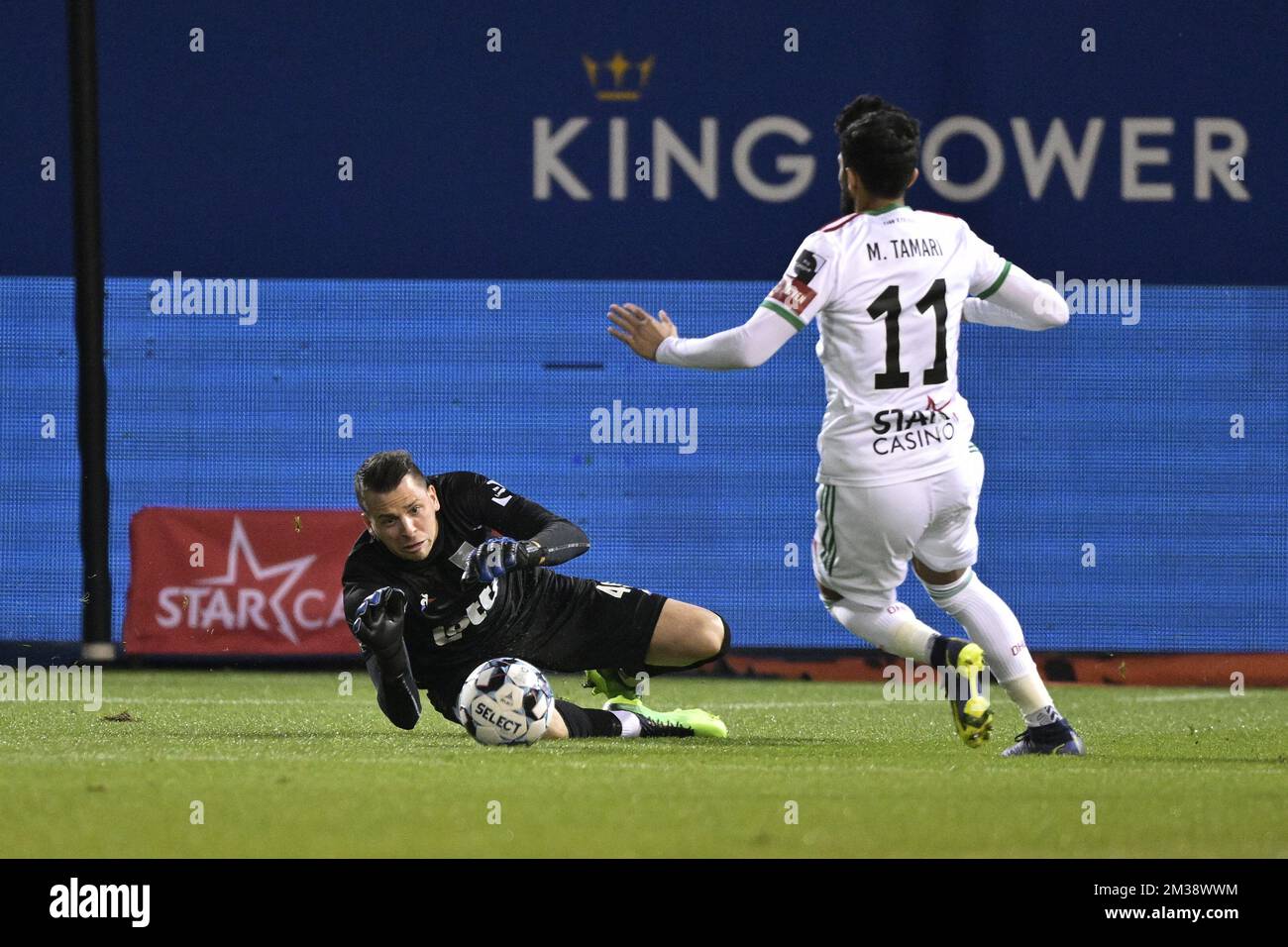 Anthony Moris, Torwart der Union, und Mousa Suleiman Tamari von OHL