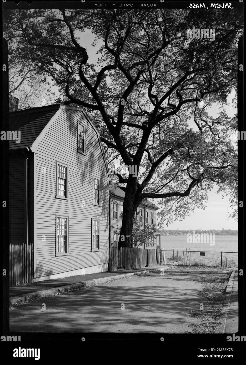 Hawthorne Geburtsort, Geburtsorte, Wohnungen, Hawthorne, Nathaniel, 1804-1864. Samuel Chamberlain Fotosammlung Negatives Stockfoto