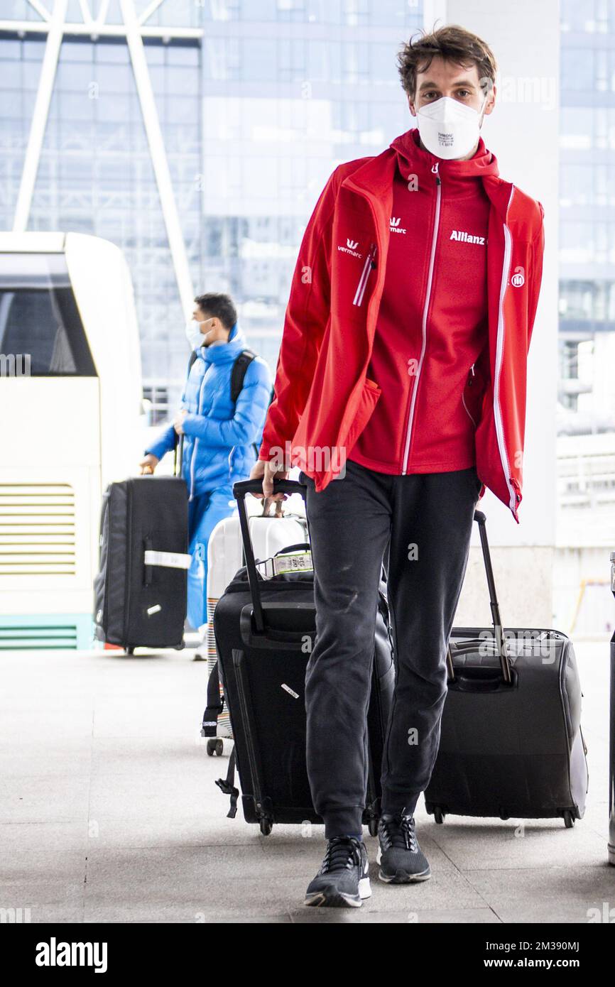 Der belgische Michael Somers wurde bei der Ankunft der belgischen Delegation bei der IAAF-Leichtathletik-Weltmeisterschaft in der Halle am Mittwoch, den 16. März 2022 in Belgrad (Serbien) abgebildet. Die Meisterschaften finden vom 18. Bis 20. März statt. BELGA FOTO JASPER JACOBS Stockfoto