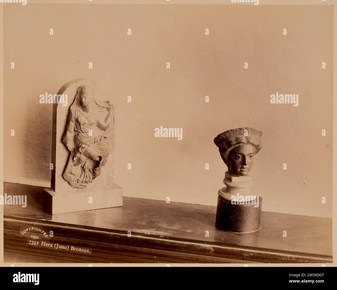 Hera (Juno) Bronzes, Antiquitäten, Skulptur, Göttinnen, Juno-römische Gottheit, Eine griechische Gottheit. Nicholas Catsimpoolas Kollektion Stockfoto